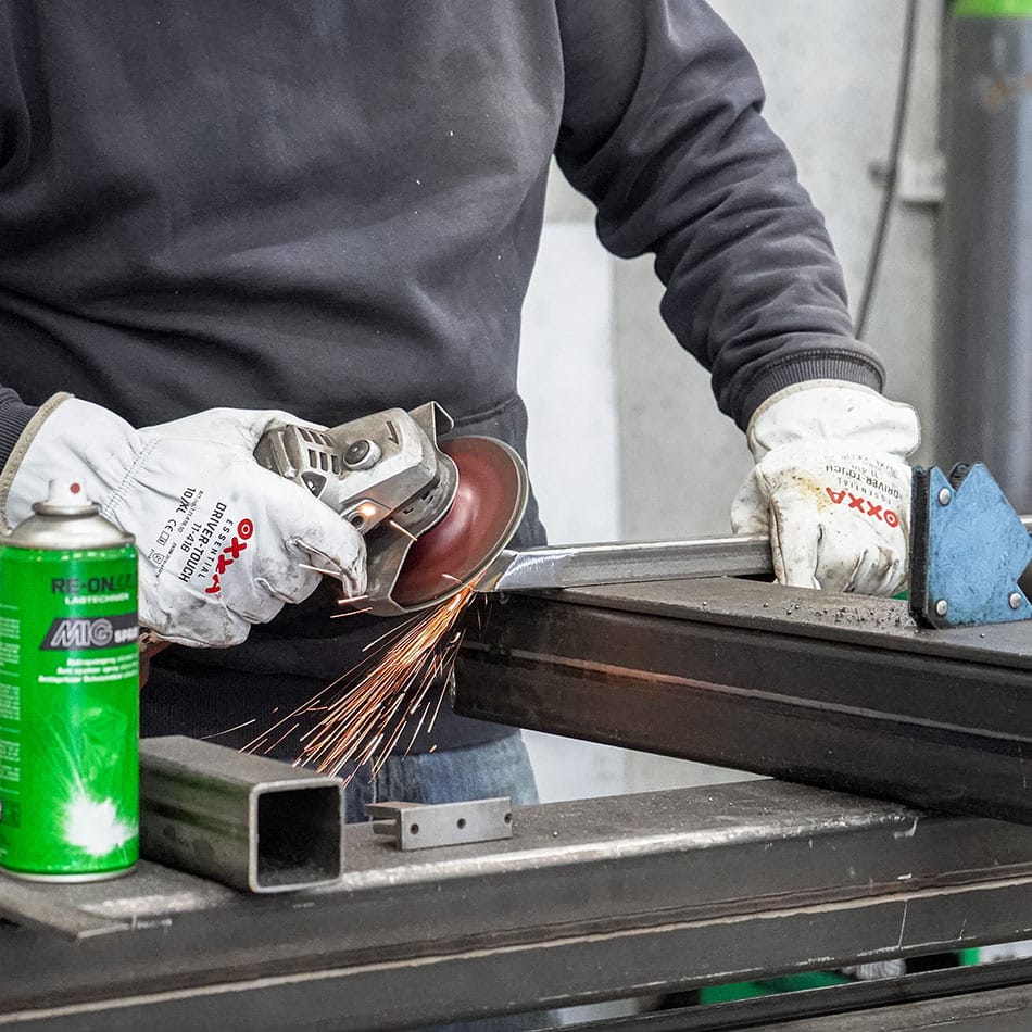 Productie stalen deuren met glas van Steellife