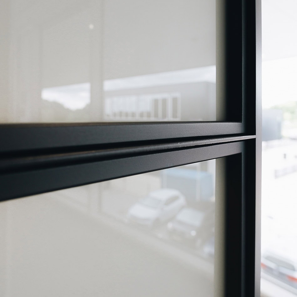 Stalen deuren met mat glas van Steellife