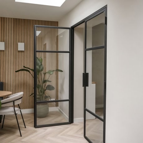 Zwarte stalen deuren met glas van Steellife