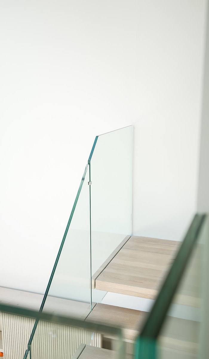 Stalen balustrades met glas op maat