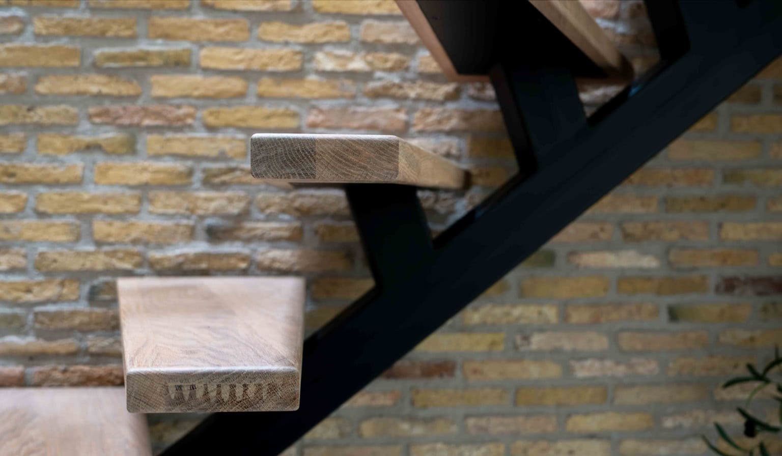 Stalen middenboomtrap