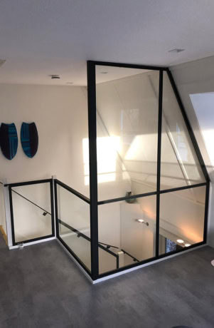 Vaste wand van staal