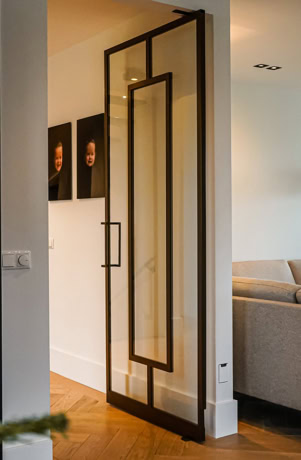 Bronzen taatsdeur