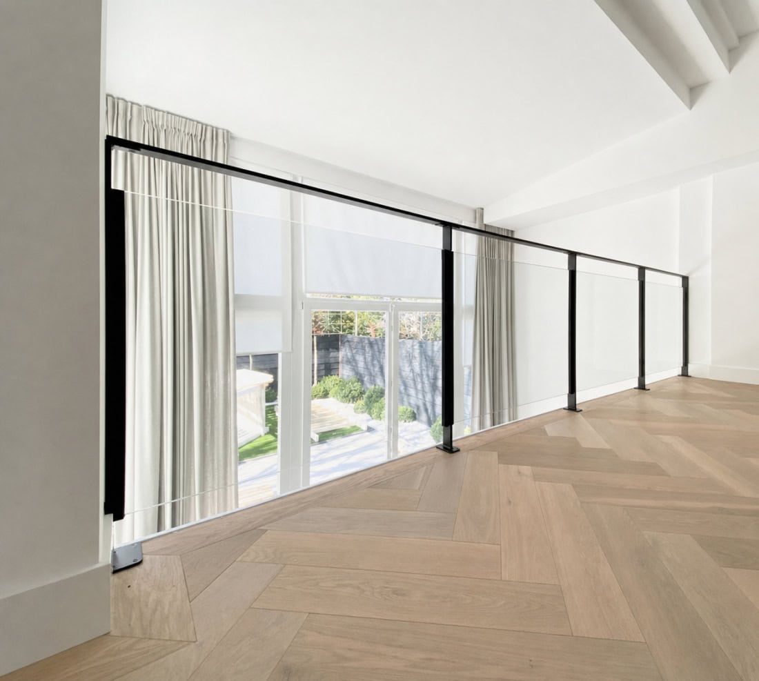 Balustrade met glas in Amsterdam