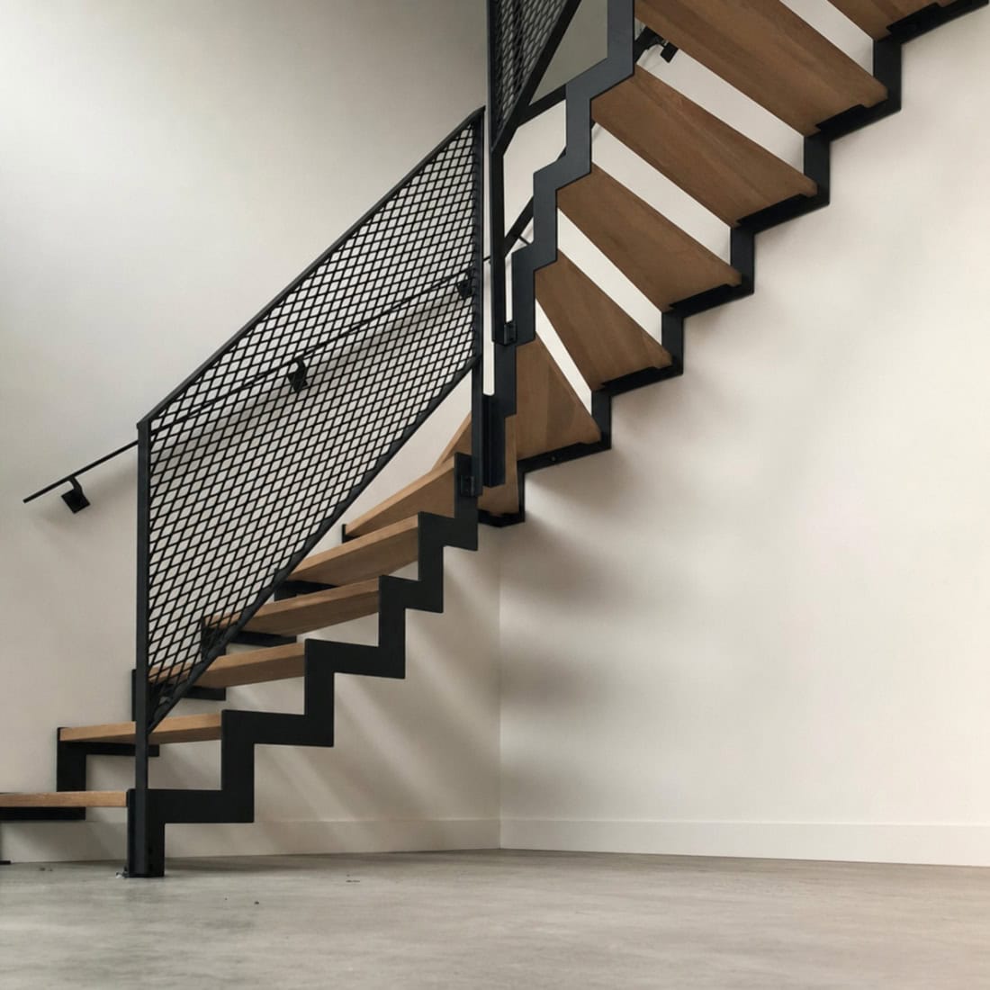 Balustrade met strekmetaal in Eindhoven
